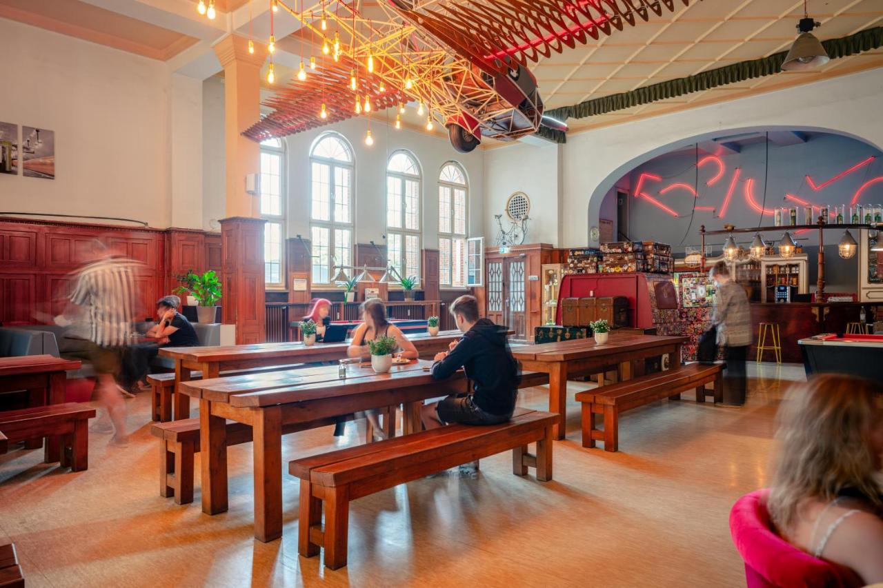 Three Little Pigs Hostel - Your Berlin Castle Exterior foto