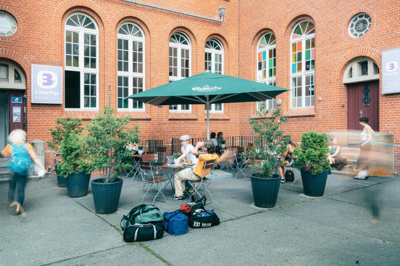 Three Little Pigs Hostel - Your Berlin Castle Exterior foto